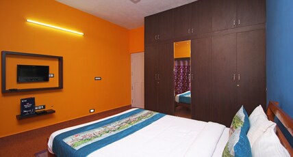 RAMRA Coorg homestays Room Type - Deluxe Double Bedroom