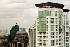 Urbana Langsuan, Bangkok