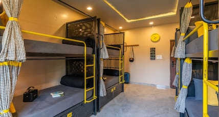 The Hosteller Bam Bir Room Type - Bed in 8 Bed Mixed Dormitory with Balcony and Hill View