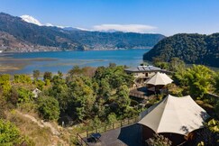 The Pavilions Himalayas - Lake View
