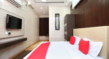 Hotel Holy City Paradises Inn Room Type - Semi Deluxe Room