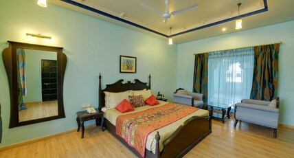 juSTa Lake Nahargarh Palace Room Type - Premium Room