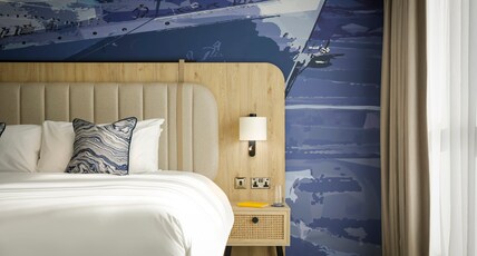 Holiday Inn Southampton, an IHG Hotel Room Type - 1 Super King Bed Accessible