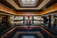 HUALUXE Hotels and Resorts XI'AN TANGHUA, an IHG hotel