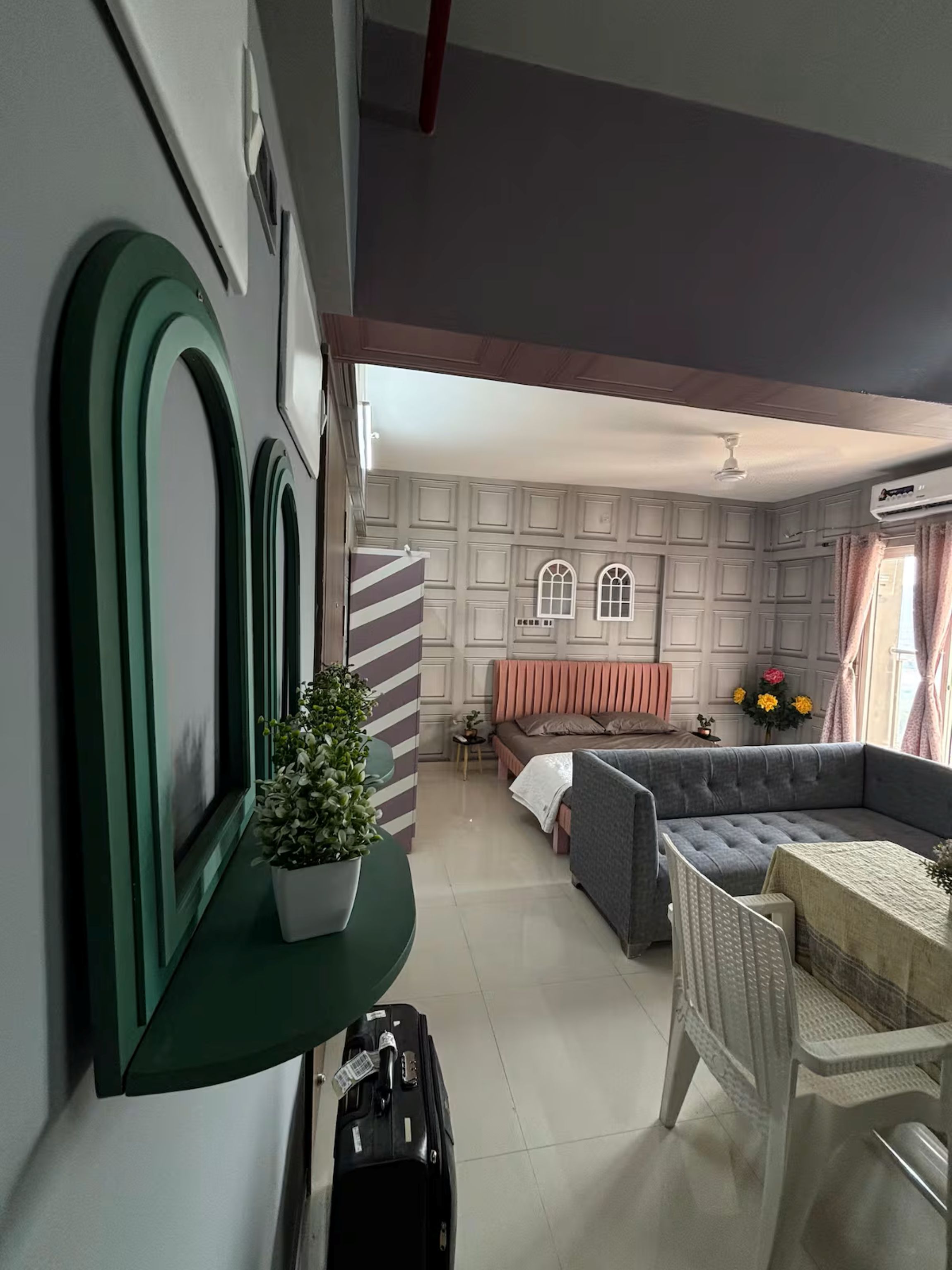 Luxurius Studio with well equipped Kitchen Pune - Tap to explore photos