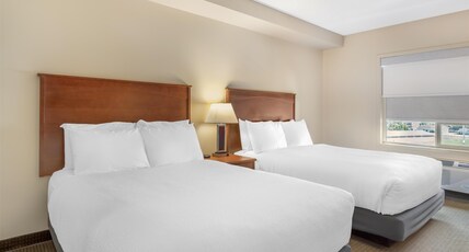 Best Western Plus Service Inn & Suites Room Type - 2 Queen Beds, Non-Smoking, Microwave And Refrigerator, Wi-Fi, Full Breakfast Best Western Plus Service Inn & Suites Room Type - 2 Queen Beds, Non-Smoking, Microwave And Refrigerator, Wi-Fi, Full Breakfast