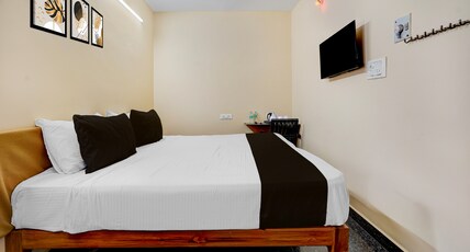 Hotel O Karanodai Formerly Sri Vari Rooms Room Type - Saver Double
