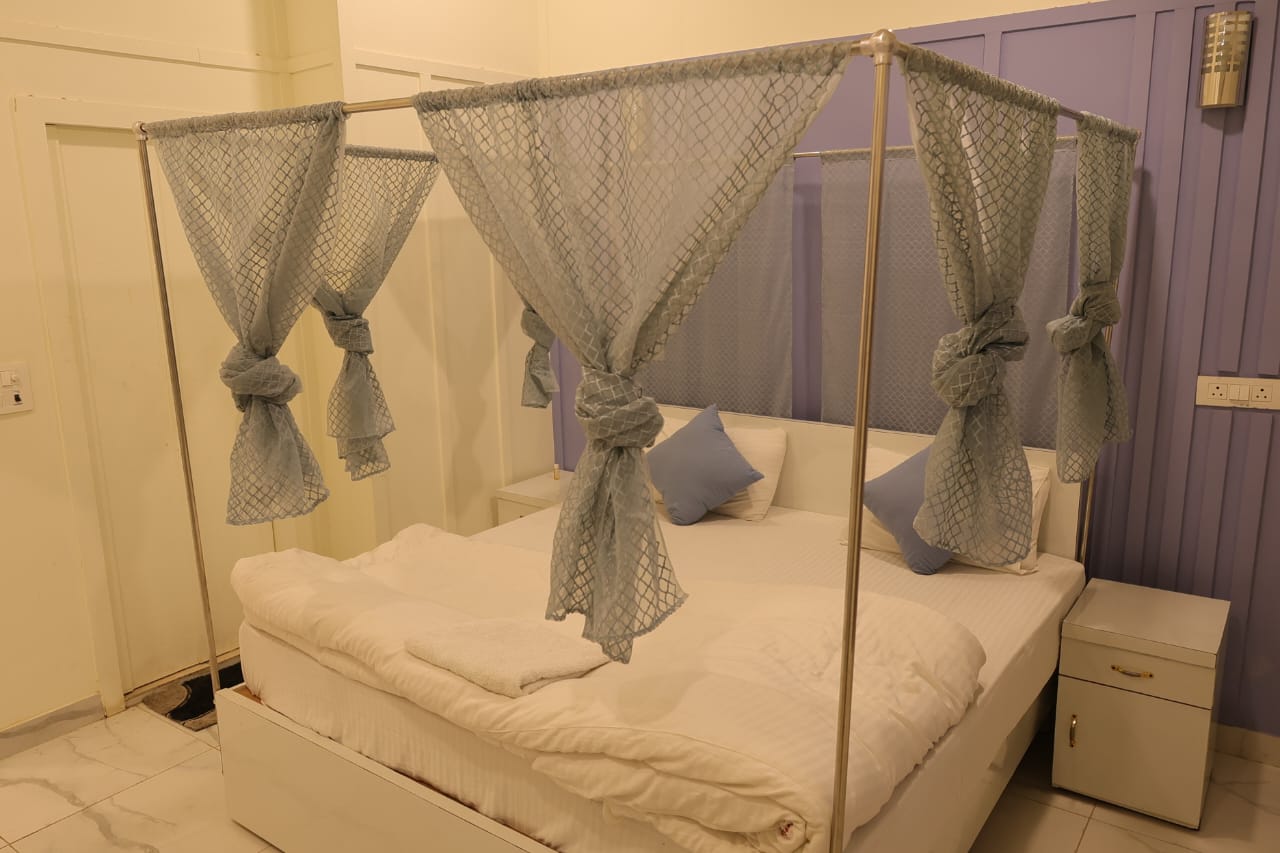 Ashoka Premium Cottages 800 meters from Ram Mandir - Tap to explore photos