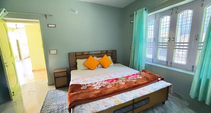 The Trippy Stays Bir Room Type - Deluxe Rooms