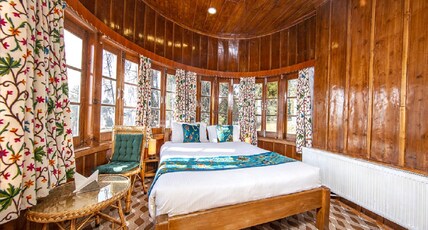 Gulmarg Ski Hill Resort Room Type - Superior Room With Central Heating
