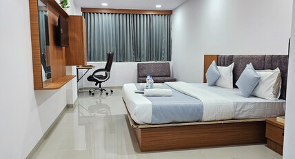 Hotel 4 Season Room Type - Deluxe Room