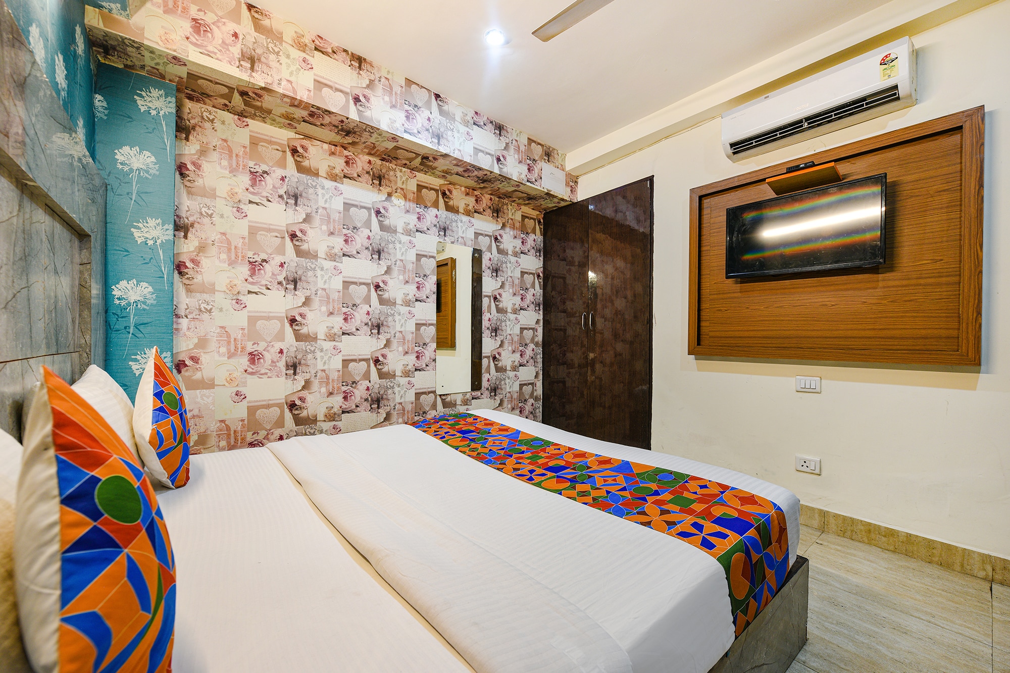 FabHotel Palm Majestic - Tap to explore photos