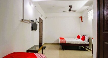 Hotel Shanthala Room Type - Budget Triple NON AC