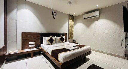 APPLE RESIDENCY Room Type - Pleasant Room