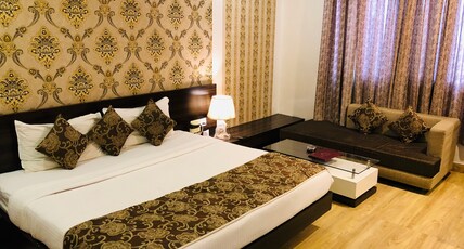 RK Regency Room Type - Deluxe Room