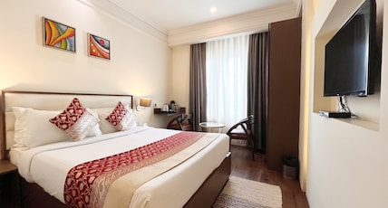 NEW HOTEL BROADWAY Room Type - Deluxe Room NEW HOTEL BROADWAY Room Type - Deluxe Room