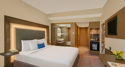 NOVOTEL Ahmedabad Room Type - Superior King Room