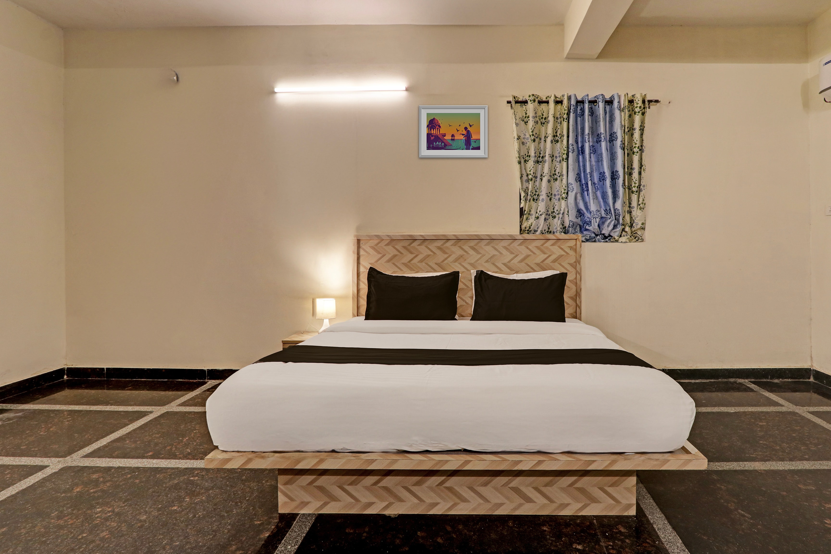 Hotel O Living Tree Suites - Tap to explore photos