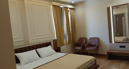 Hotel Shrivardhan Room Type - Super Deluxe Room Hotel Shrivardhan Room Type - Super Deluxe Room