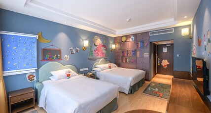 Crowne Plaza Shanghai Room Type - 2 Twin Beds Standard Kids Theme