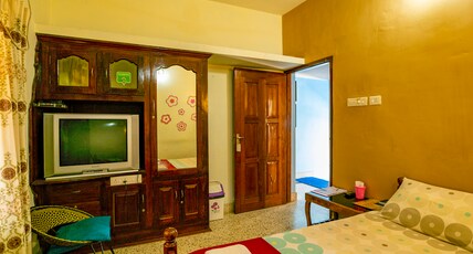 Thoms Beach Homestay Room Type - Deluxe AC Room Thoms Beach Homestay Room Type - Deluxe AC Room