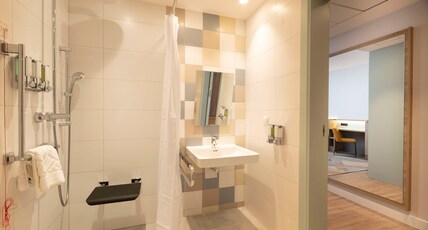 Hampton by Hilton Bialystok Room Type - QUEEN ACCESS ROOM