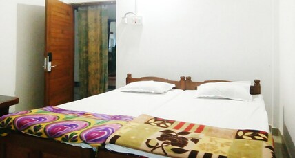 Mona Hotel Room Type - Budget Double Room (Non-AC)