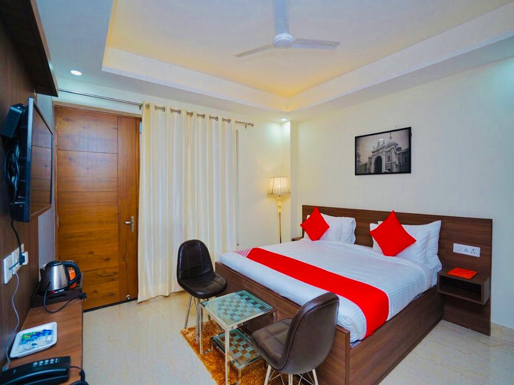 SUN RISE HOTEL - Tap to explore photos