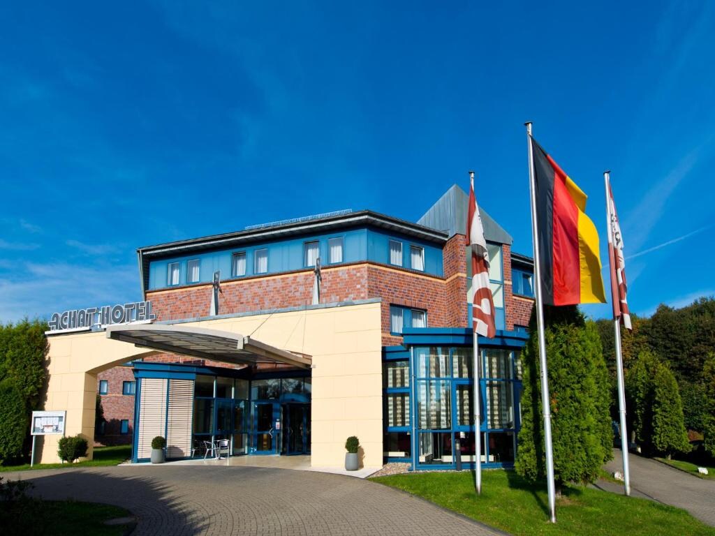 ACHAT Hotel Bochum Dortmund - Tap to explore photos