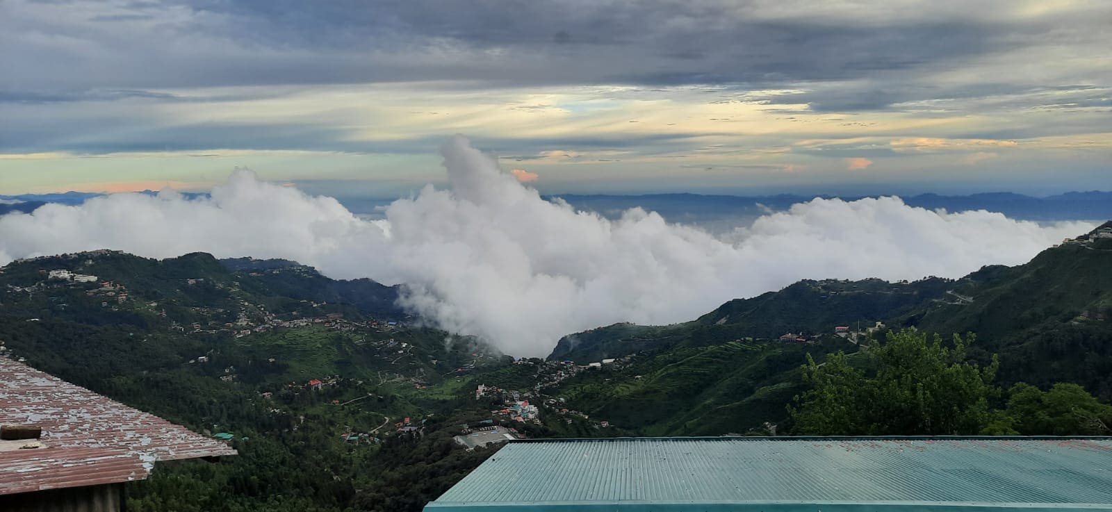Hotel Paradise Mansion @ Mall Road (Free Onsite Parking), Mussoorie - Tap to explore photos