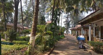 Golden Swan Beach Resort Room Type - DELUXE ROOM