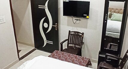 Spiritual Happy Homestay Room Type - Bedroom