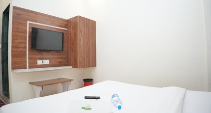 HOTEL JAY BHAWANI Room Type - Deluxe AC Room