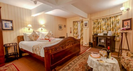 Windamere Hotel - A Colonial Heritage Room Type - Forget Me Not Honeymoon Cottage