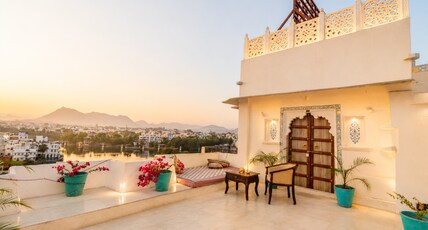 Amoraya - A Lake View Heritage Haveli (Old City Udaipur) Room Type - Lake View Maharaja Suite with Private Terrace