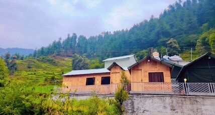 The Break Time Barot Room Type - Wooden Cottage: INDRA
