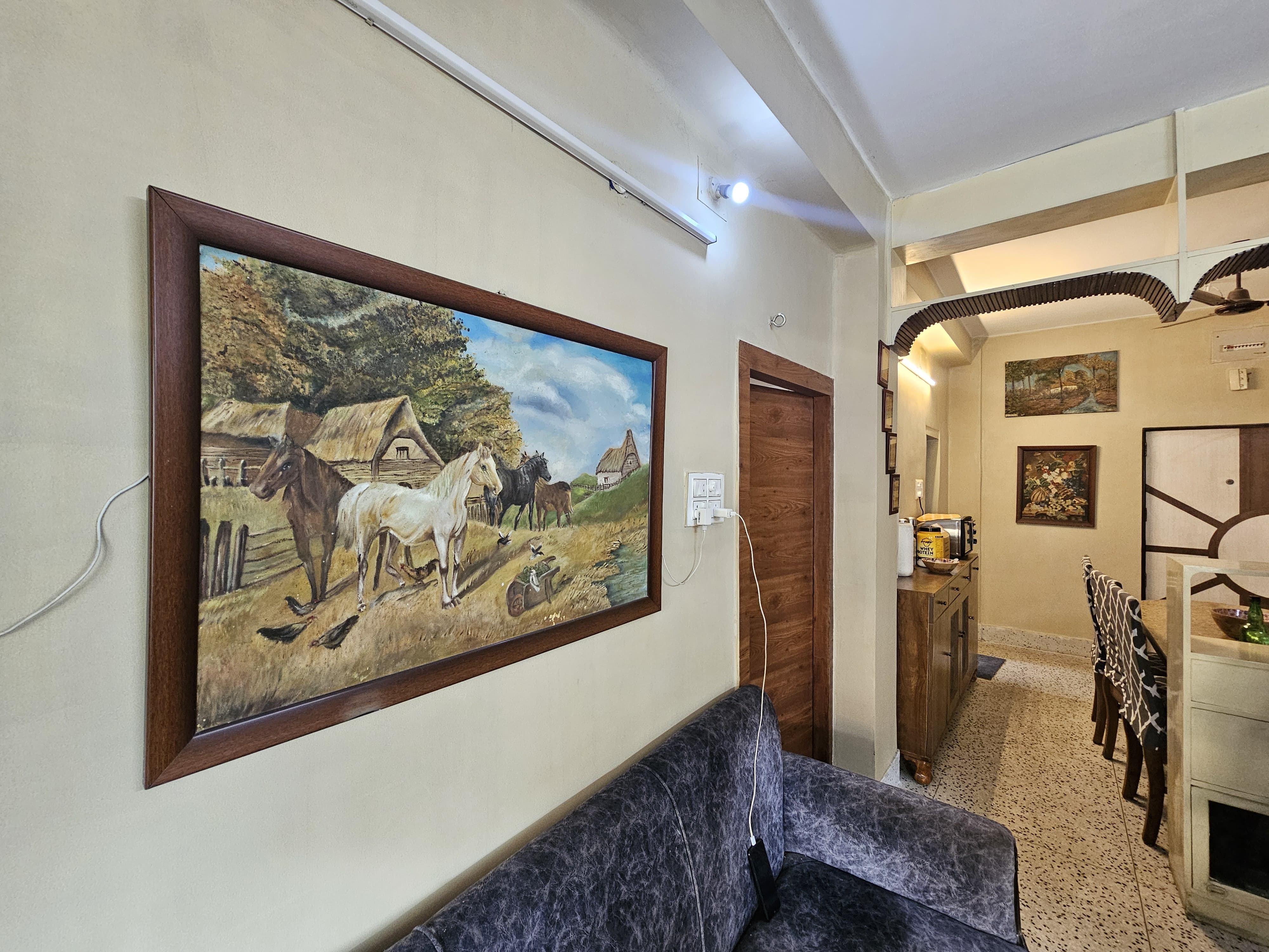 Private and Spacious 1BHK Apartment in Prime Location || Bhawanipore - Tap to explore photos