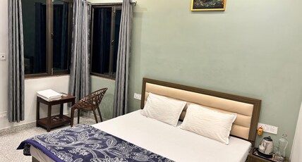 Shree Rajeshwar Bhawan Ayodhya Room Type - Double Bed Ac Room
