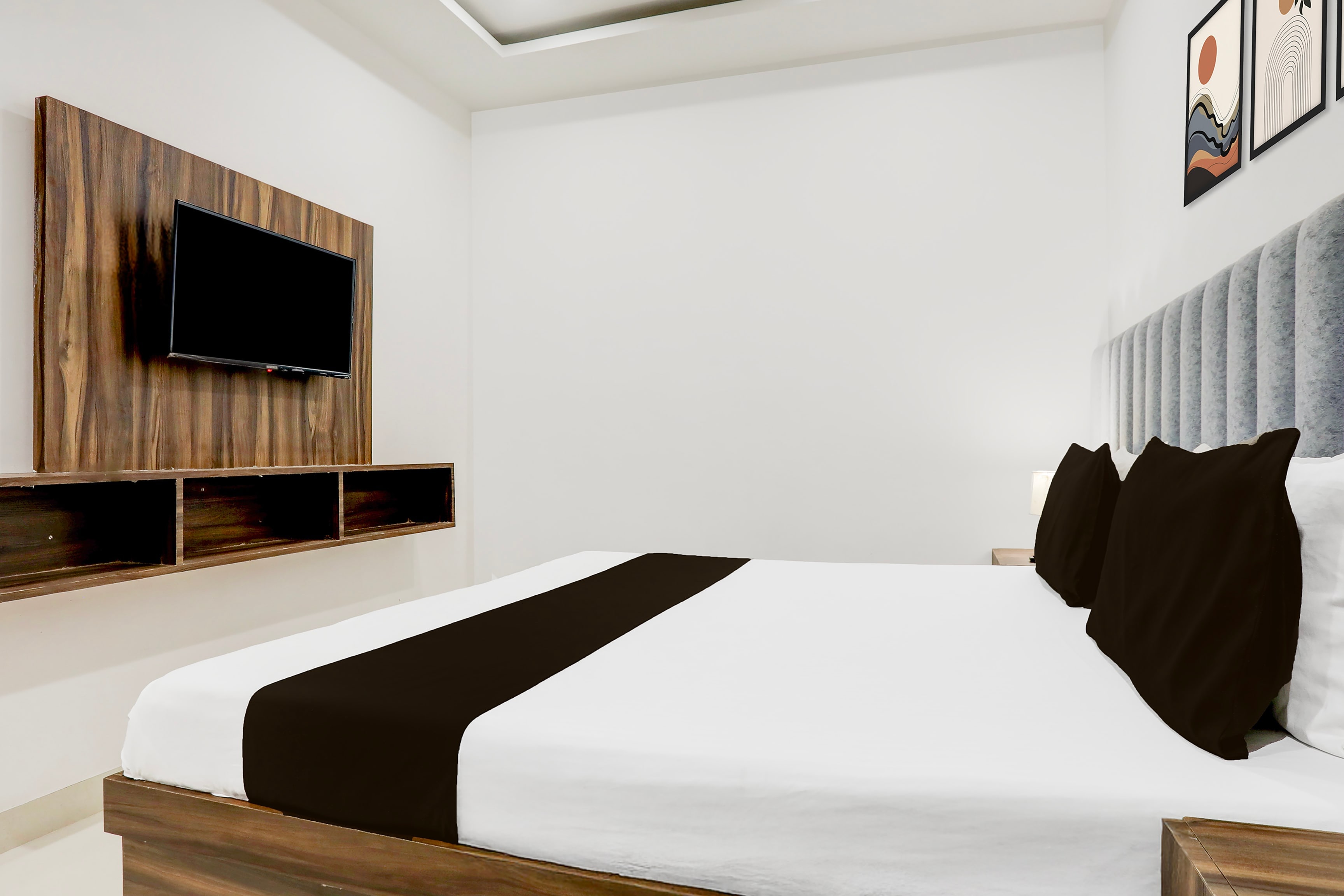 Super Hotel O Natraj Paying guest house - Tap to explore photos