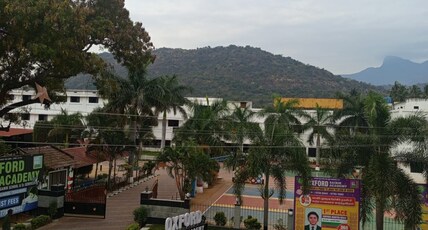 LAKSHMI ROOMS AND HOME STAY Room Type - Room Number 1