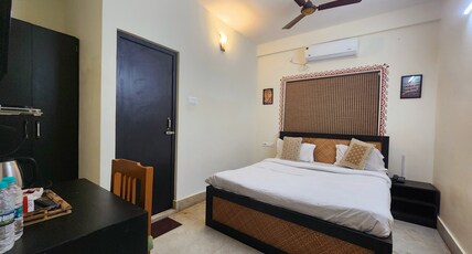 The Kolam Room Type - Executive AC Double with Free Wifi
