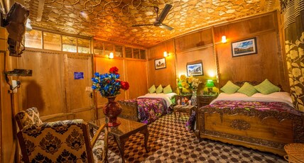 Swan Group Of Houseboats Room Type - Premier Room Swan Group Of Houseboats Room Type - Premier Room