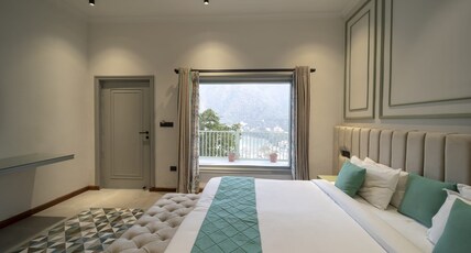Reveries by Ganga Darshnam Room Type - Deluxe room