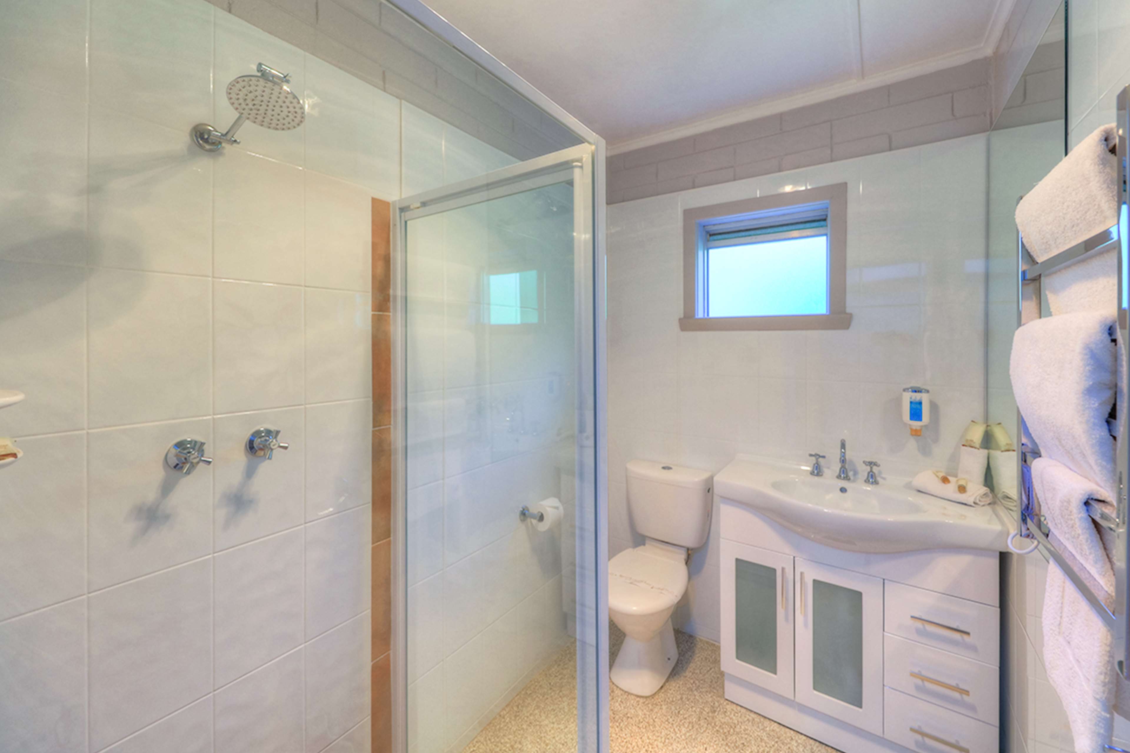 Best Western Burnie Murchison Lodge - Tap to explore photos