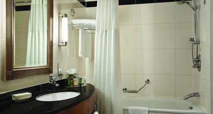 Hilton London Paddington Room Type - DOUBLE HILTON GUEST ROOM