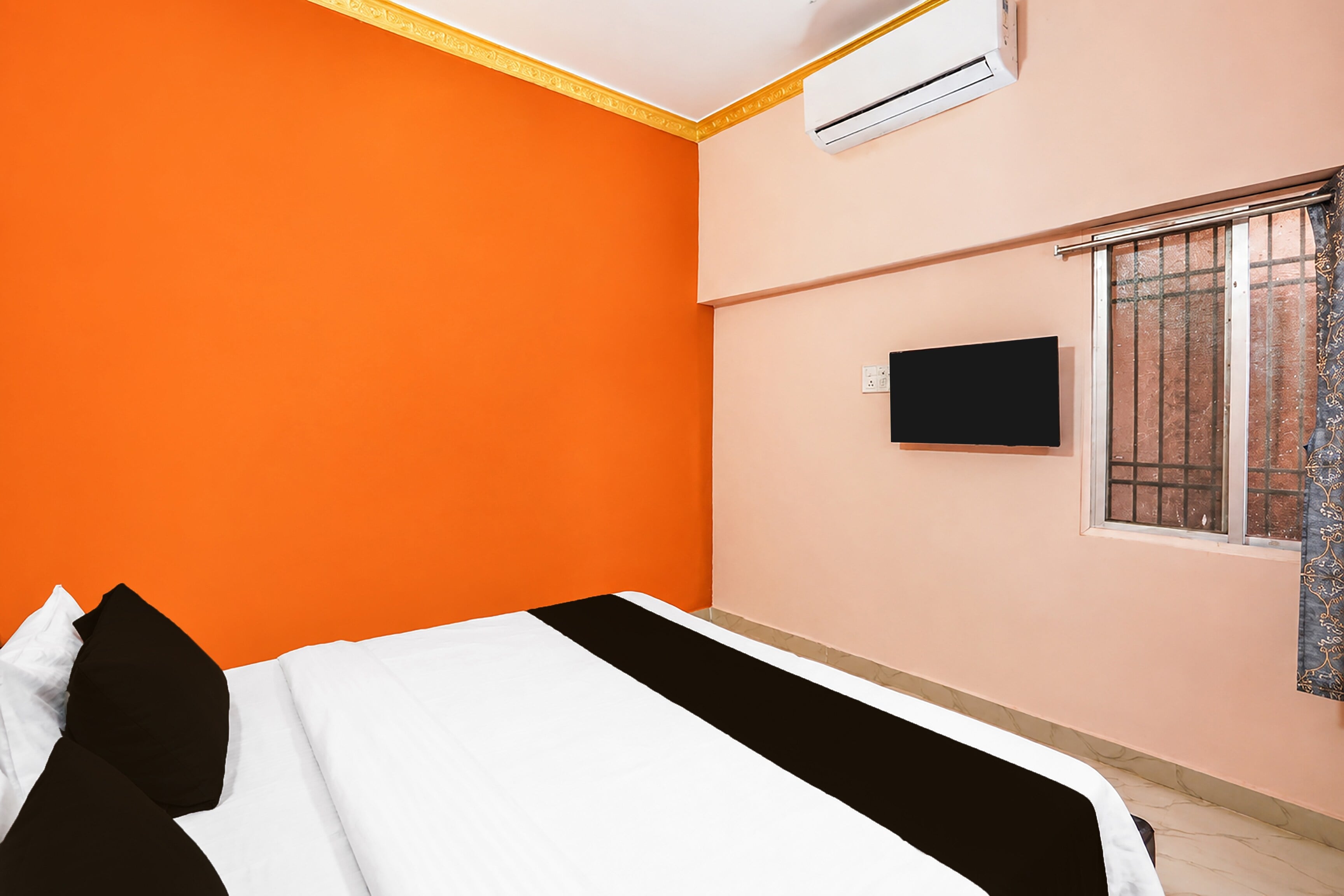 Super Hotel O AIIMS Raipur - Tap to explore photos