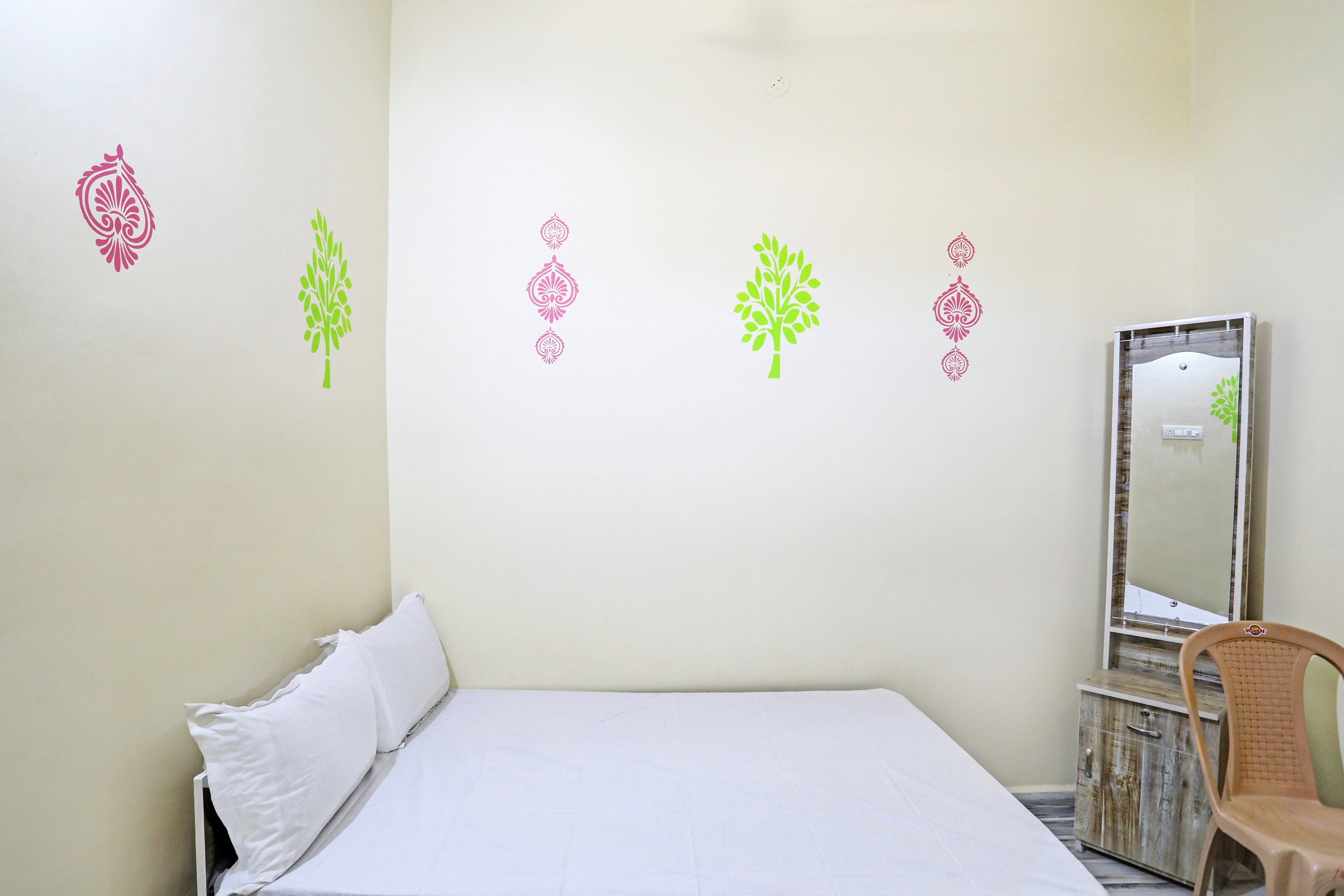 SPOT ON SKP Hotel - Tap to explore photos