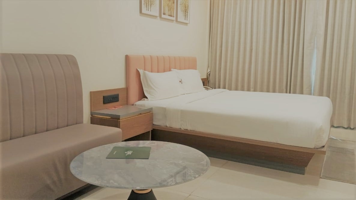 Hotel Serenova - Tap to explore photos