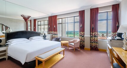 Hyatt Regency Harare The Meikles Room Type - 1 KING BED WITH CLUB ACCESS DELUXE