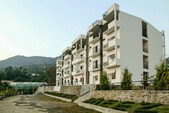 RAMA BLUE RESORT AND RESTAURANT